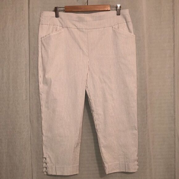 Chico’s 14 Perfect Stretch Stripe Josie Slim Capri Crop Tibet Taupe - Picture 1 of 14